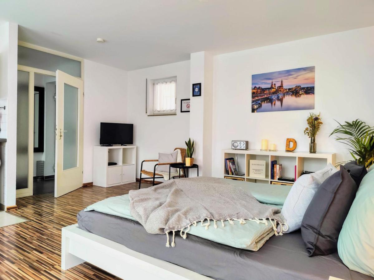 דרזדן Gemuetliche Ferienwohnung In Ruhiger Lage מראה חיצוני תמונה